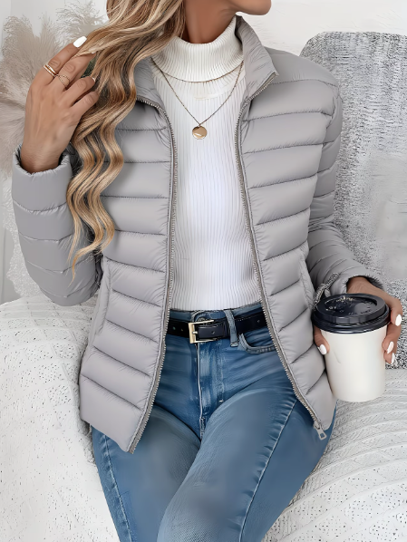 Amélie | Veste Femme Matelassée Légère Col Montant à Zip et Poches