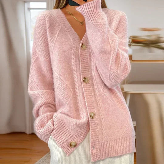 Alora | Cardigan Femme en Maille Torsadée Col Montant à Boutons