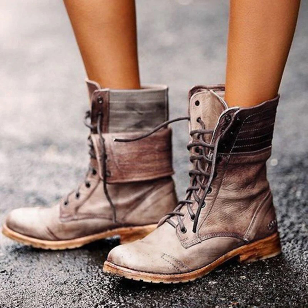 Ambre | Rangers Femme en Cuir Vieilli à Lacets Revers Talon Bas