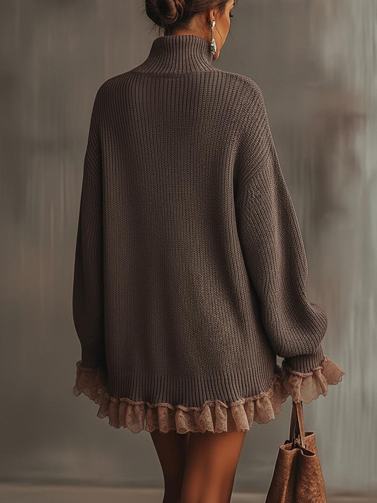 Celine | Robe Pull Femme en Maille Oversize Col Roulé Volants en Dentelle