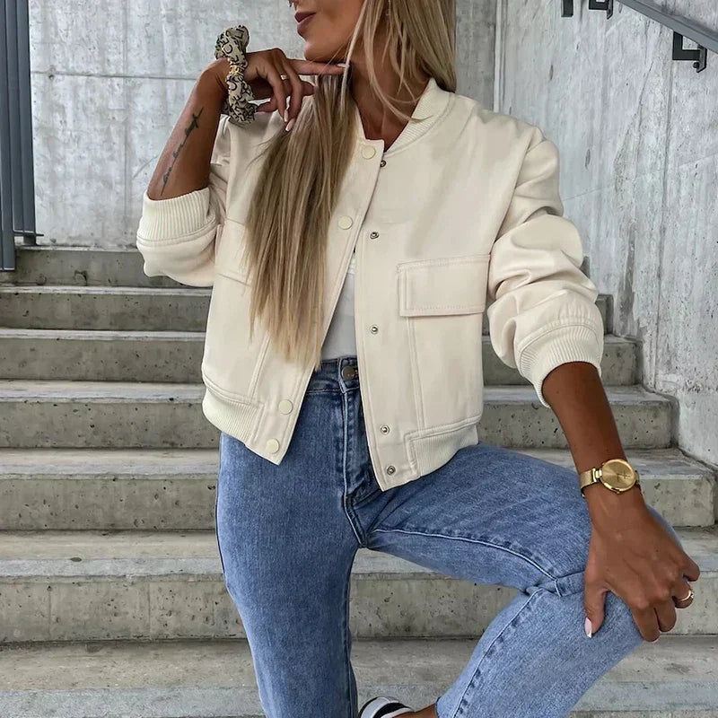 Léonie | Veste Bomber Femme Crop Col Rond à Boutons Pression et Poches